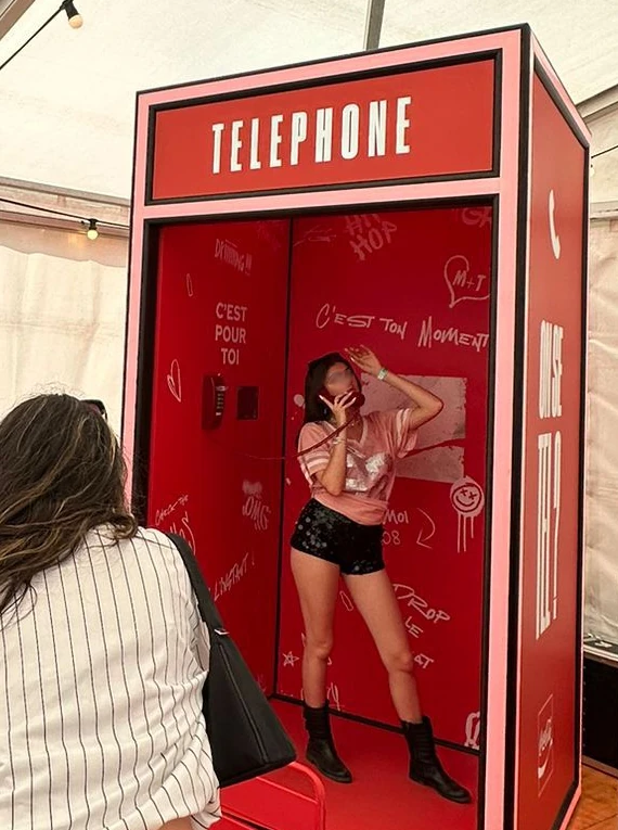 Phonebooth 2